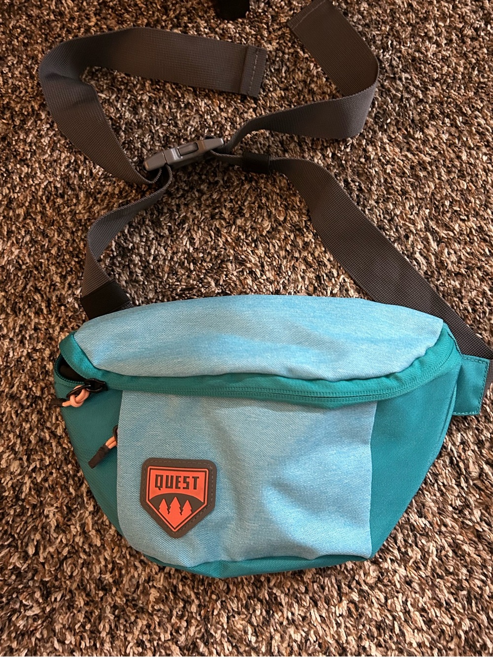 Quest Teal Two-Tone Fanny Pack